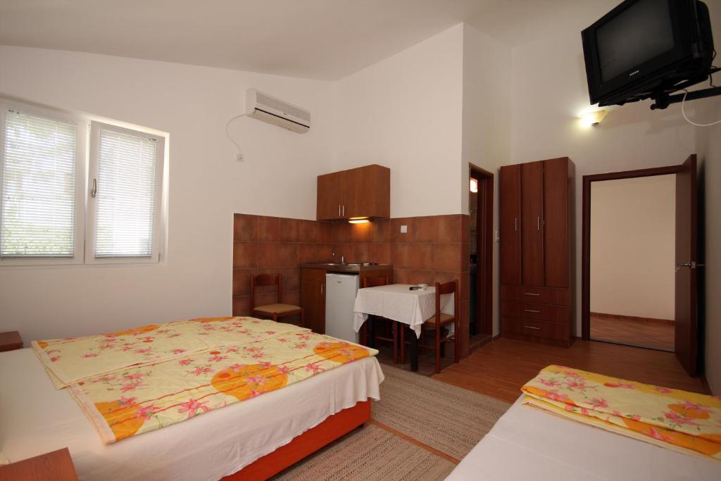 Apartments Raicevic Budva Room photo